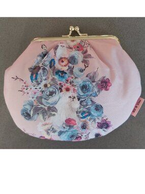 NEW Paul & Joe Doraemon Cat Rose Floral Kiss Clasp Clutch Purse Satin Pale Pink